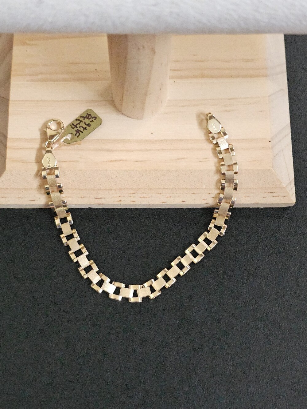 10k Gold Bracelet 7 Inch